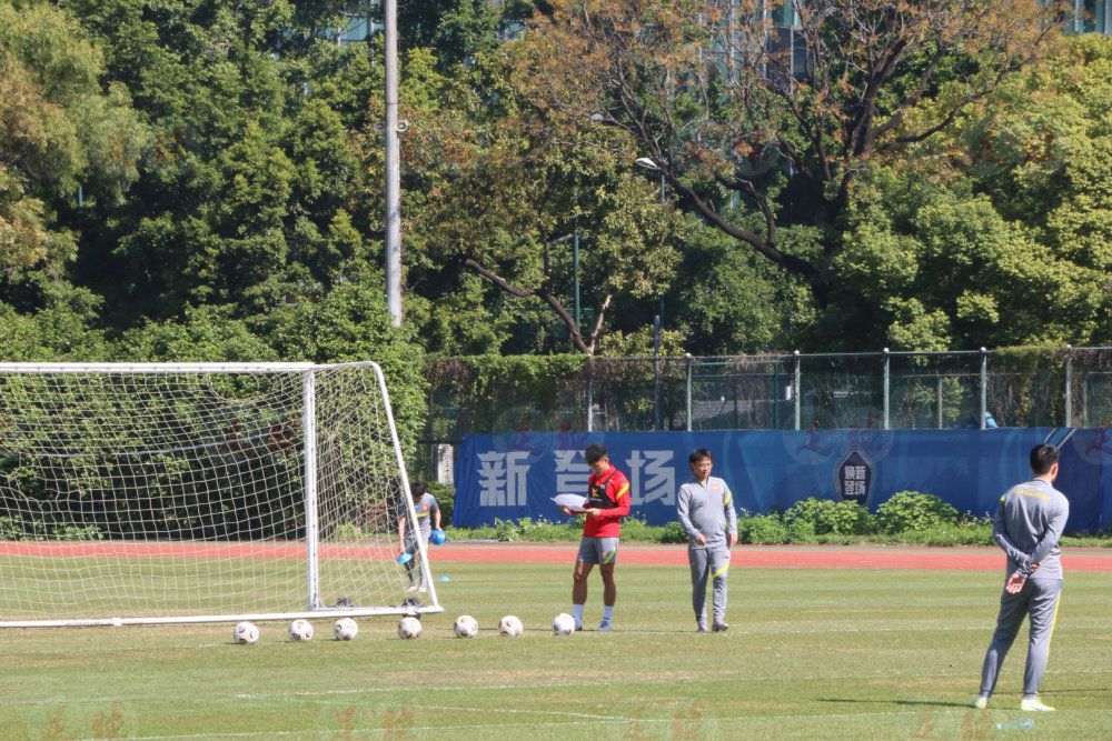 在尤文1-0击败那不勒斯的比赛中，弗拉霍维奇在比赛的尾声阶段被替换下场。